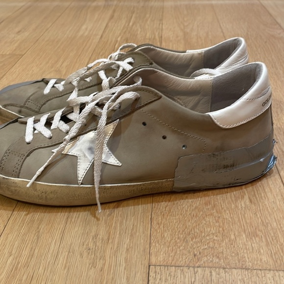 Golden Goose Sneakers - Picture 6 of 9